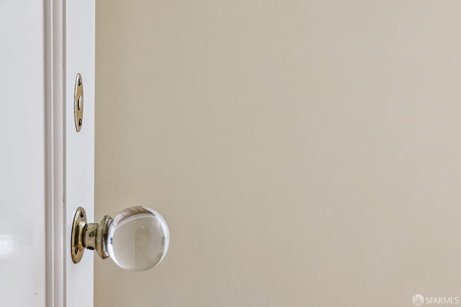 Detail Gallery Image 21 of 33 For 2450 Vallejo St, San Francisco,  CA 94123 - 3 Beds | 2 Baths