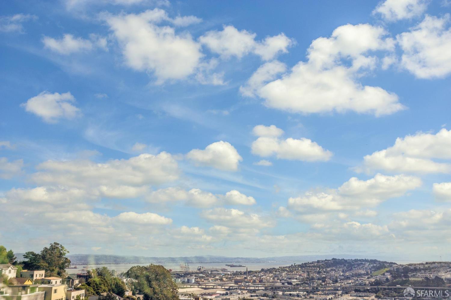 Detail Gallery Image 19 of 89 For 115 Ellsworth St, San Francisco,  CA 94110 - 3 Beds | 3 Baths