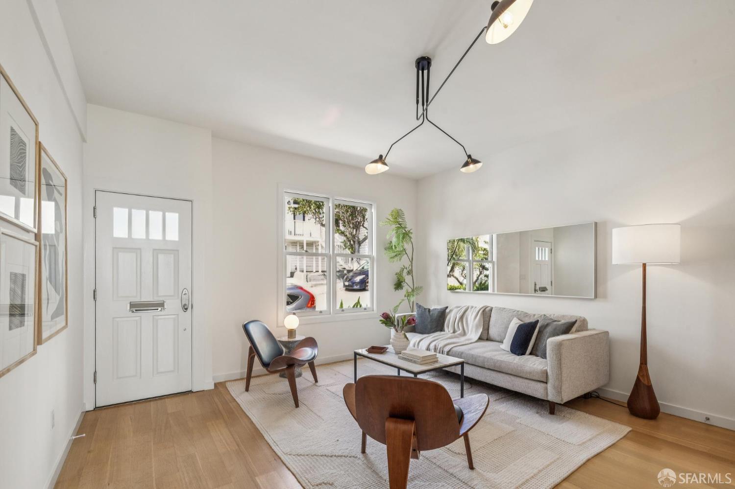 Detail Gallery Image 5 of 89 For 115 Ellsworth St, San Francisco,  CA 94110 - 3 Beds | 3 Baths