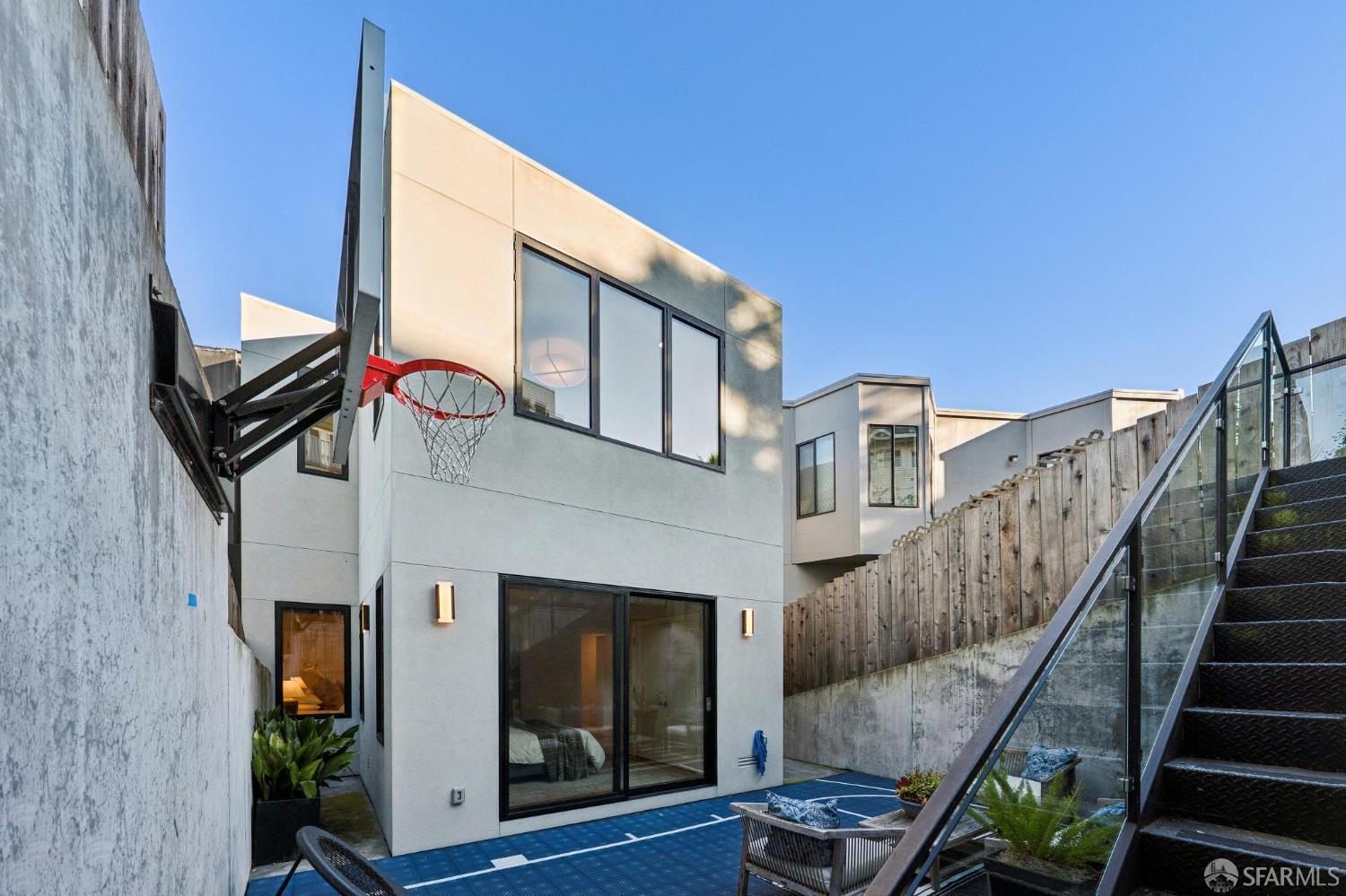 Detail Gallery Image 60 of 80 For 268 Grand View Ave, San Francisco,  CA 94114 - 4 Beds | 3 Baths