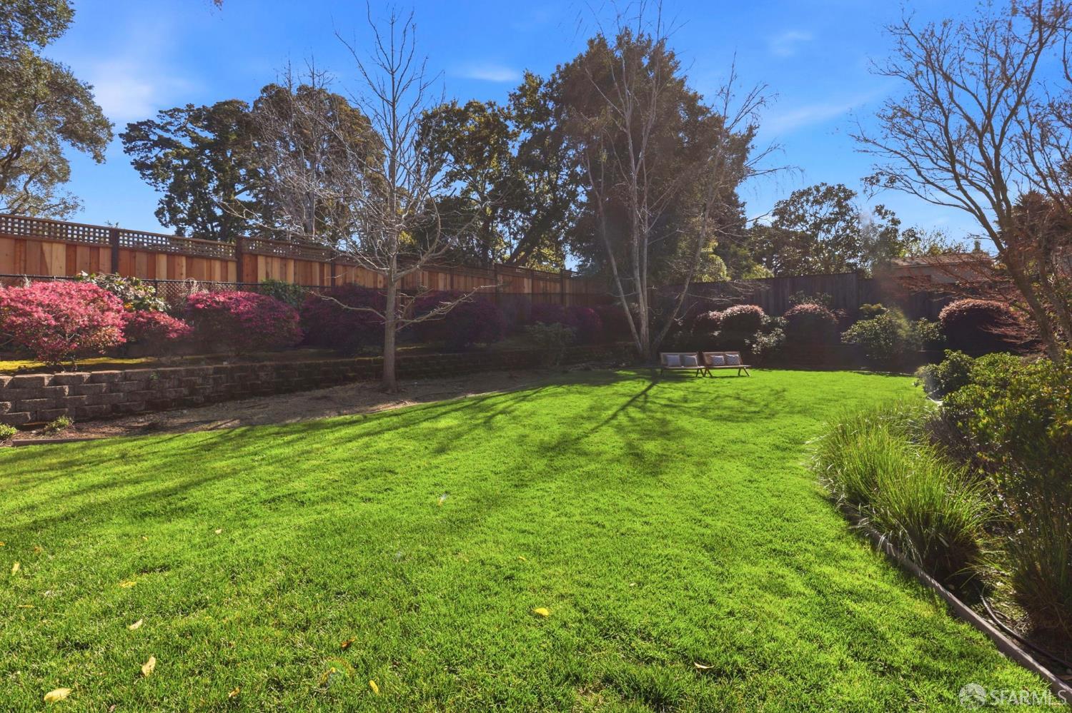 Detail Gallery Image 7 of 57 For 575 Pullman Rd, Hillsborough,  CA 94010 - 5 Beds | 4/1 Baths