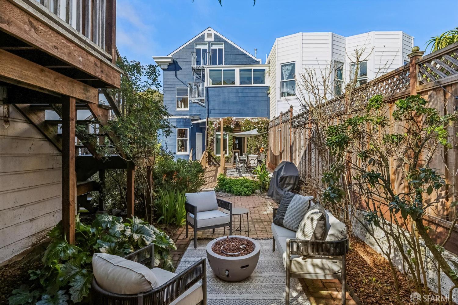 Detail Gallery Image 56 of 62 For 1461 Page St, San Francisco,  CA 94117 - 7 Beds | 4/2 Baths