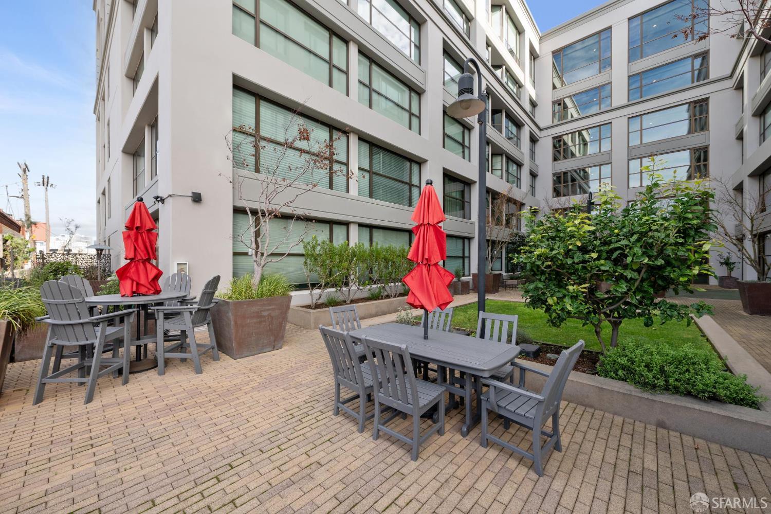 Detail Gallery Image 28 of 33 For 311 2nd St #403,  Oakland,  CA 94607 - 1 Beds | 2 Baths