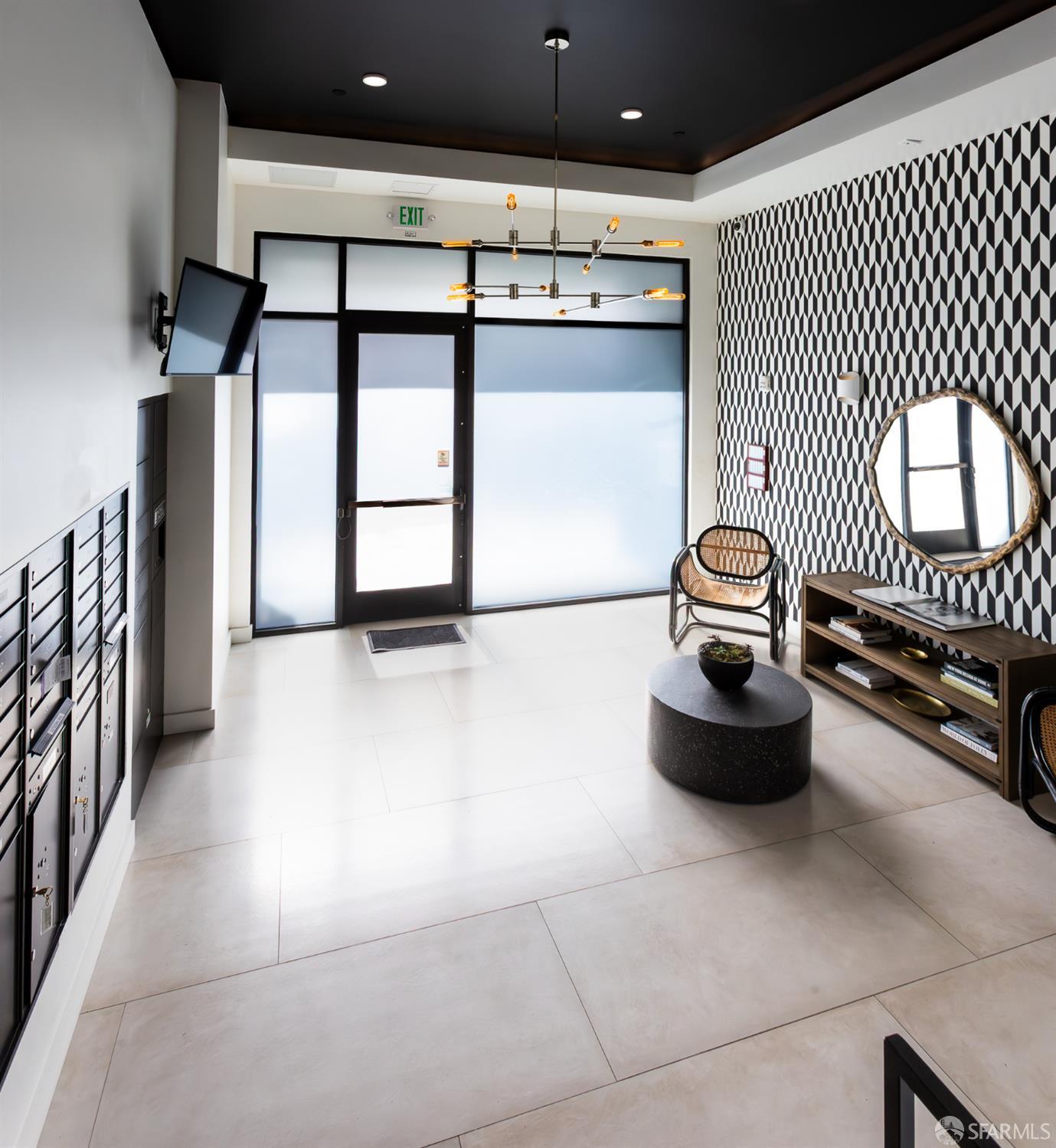 Detail Gallery Image 5 of 51 For 3620 Cesar Chavez St #203,  San Francisco,  CA 94110 - 2 Beds | 2 Baths