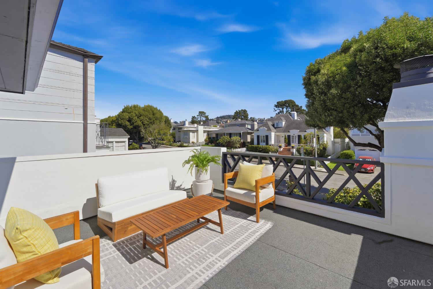 Detail Gallery Image 33 of 45 For 100 Winston Dr, San Francisco,  CA 94132 - 3 Beds | 2/1 Baths