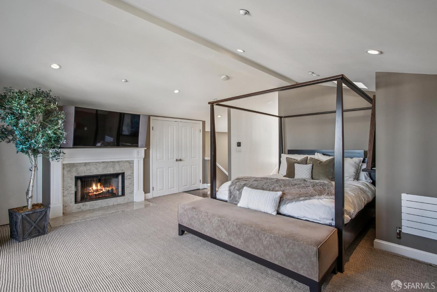 Photo #5: 426109060 Listing: Photo #5