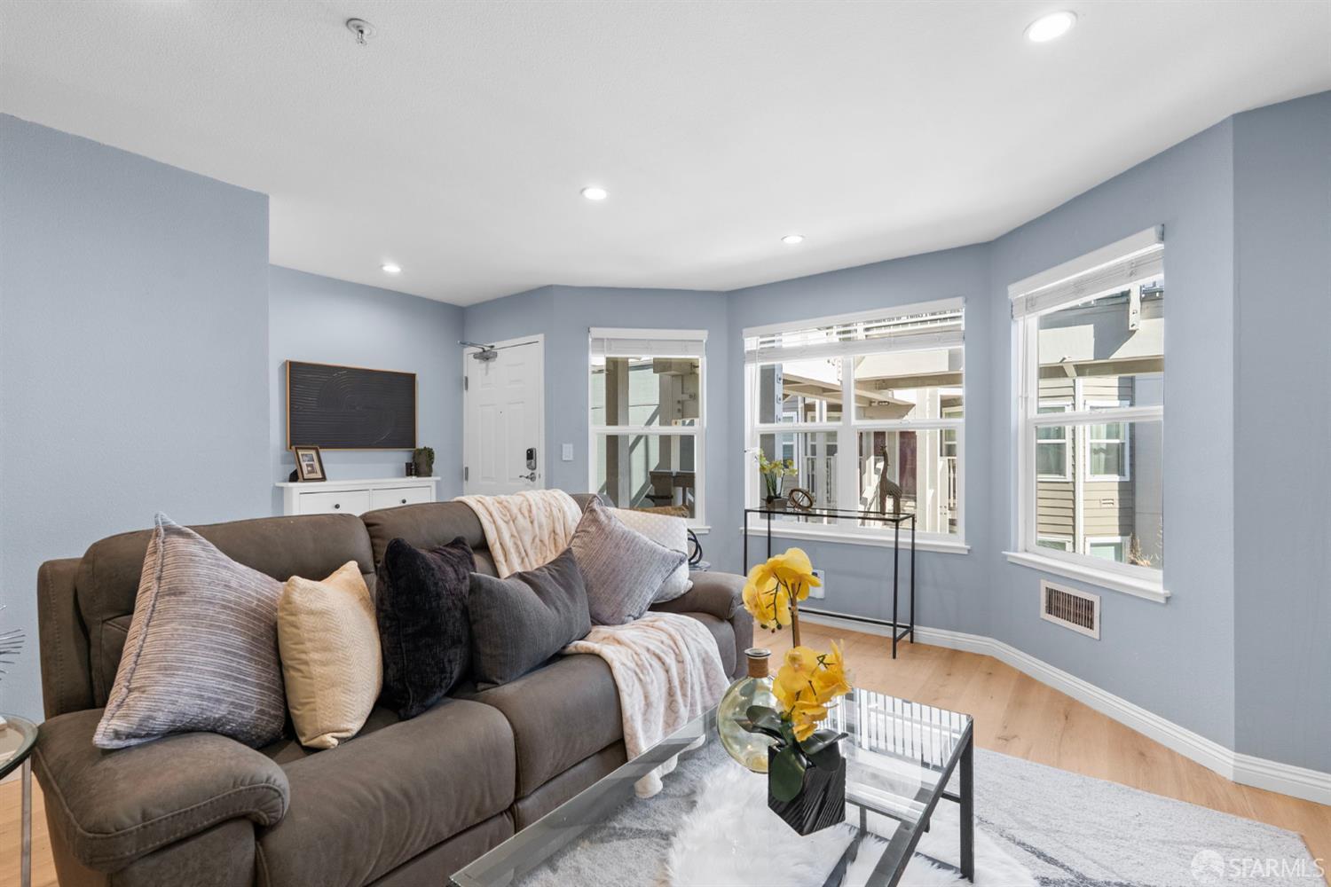 Detail Gallery Image 5 of 34 For 1235 Mcallister St #222,  San Francisco,  CA 94115 - 1 Beds | 1 Baths