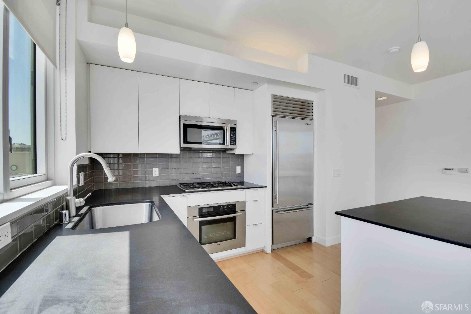 Detail Gallery Image 5 of 35 For 501 Beale St 5a,  San Francisco,  CA 94105 - 2 Beds | 2 Baths