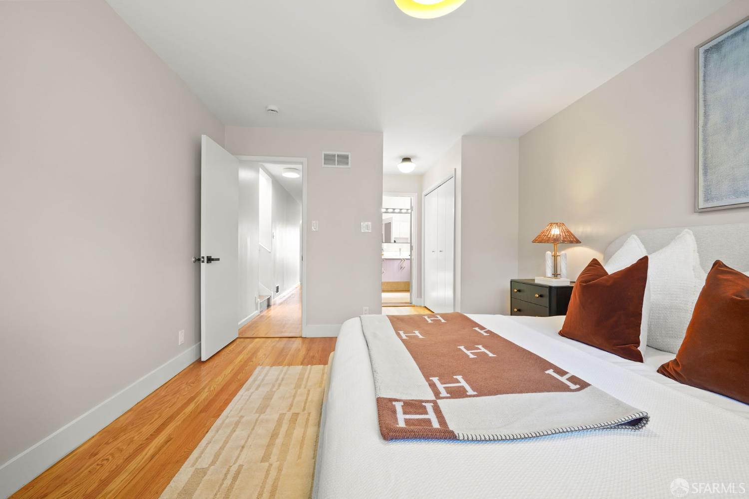 Detail Gallery Image 19 of 48 For 12 Elmwood Dr, Daly City,  CA 94015 - 4 Beds | 4 Baths