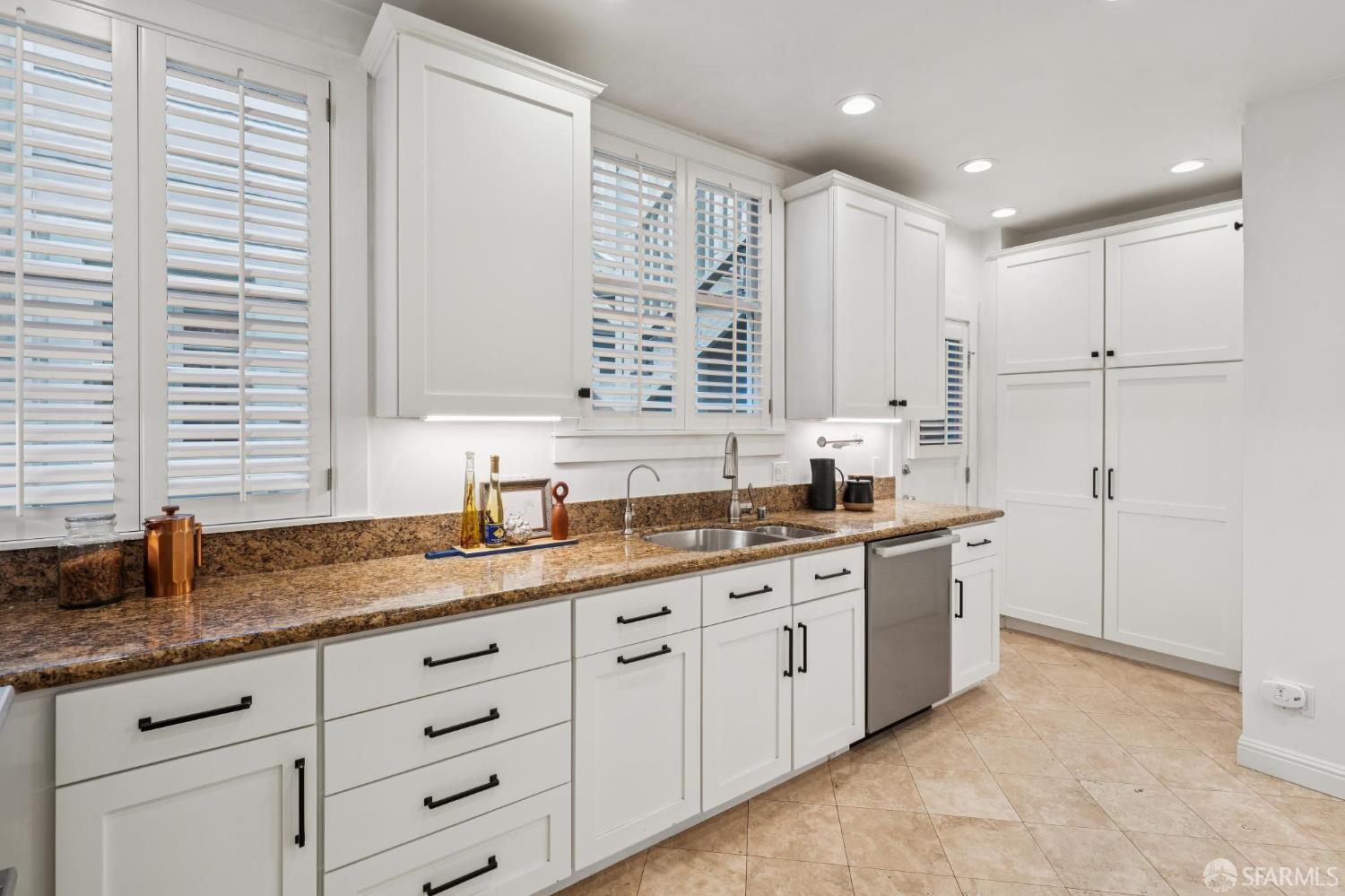 Detail Gallery Image 10 of 20 For 21 Mallorca Way, San Francisco,  CA 94123 - 2 Beds | 1 Baths