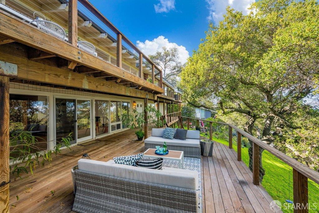 Detail Gallery Image 81 of 98 For 25 Siesta Ct, Portola Valley,  CA 94028 - 5 Beds | 3/1 Baths