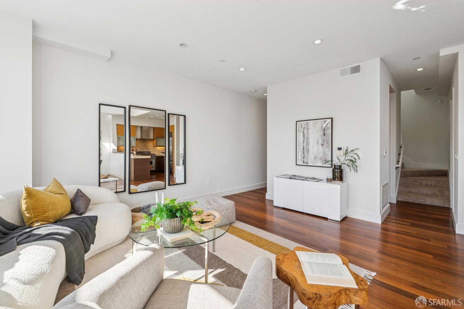 Detail Gallery Image 18 of 46 For 420 Bay St #C,  San Francisco,  CA 94133 - 3 Beds | 2/1 Baths