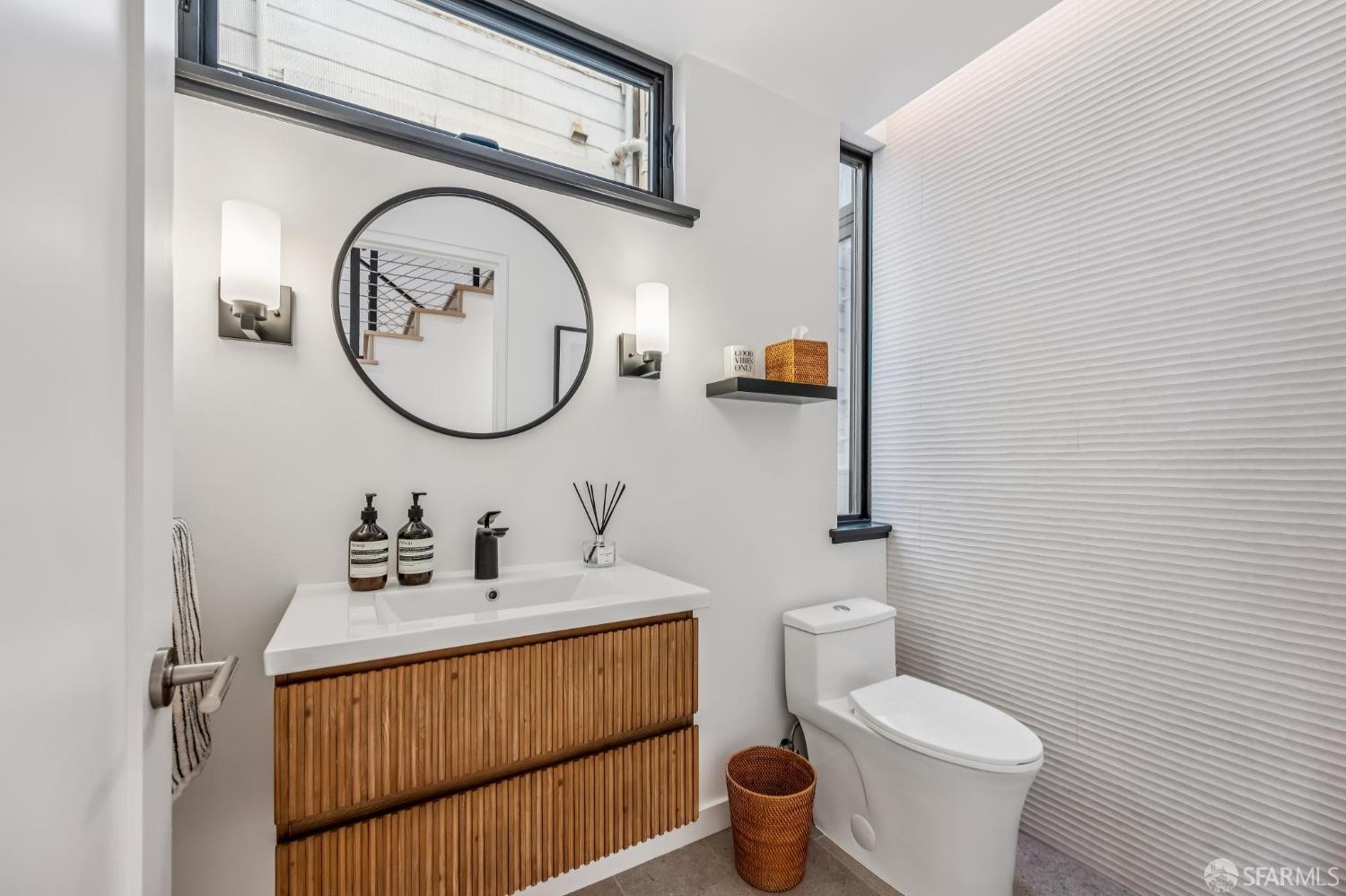 Detail Gallery Image 9 of 77 For 312 Green St, San Francisco,  CA 94122 - 5 Beds | 4/1 Baths