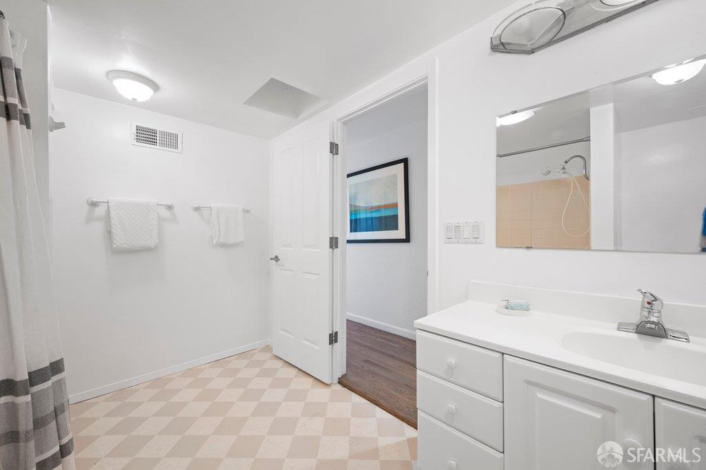 Detail Gallery Image 64 of 98 For 25 Siesta Ct, Portola Valley,  CA 94028 - 5 Beds | 3/1 Baths