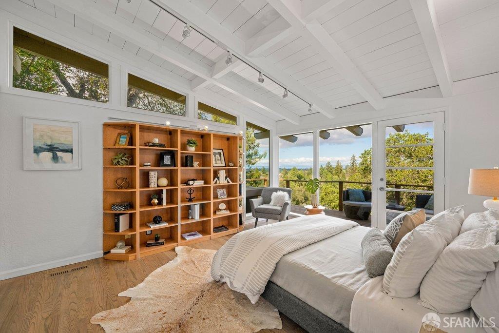 Detail Gallery Image 32 of 98 For 25 Siesta Ct, Portola Valley,  CA 94028 - 5 Beds | 3/1 Baths
