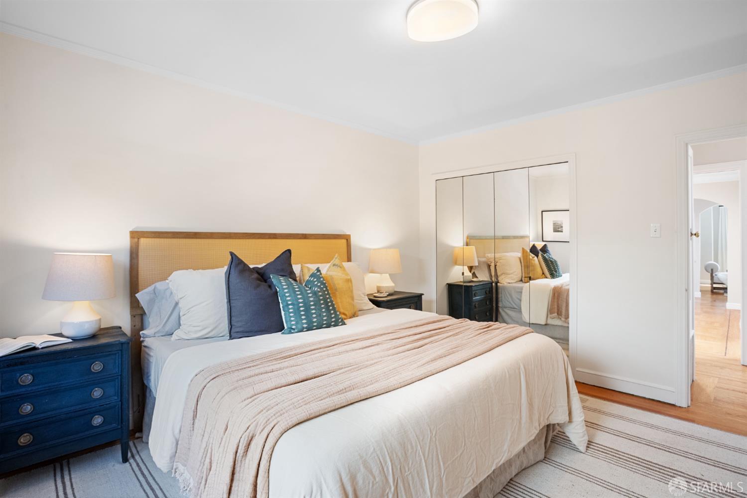 Detail Gallery Image 14 of 26 For 1008 Castro St, San Francisco,  CA 94114 - 2 Beds | 1 Baths