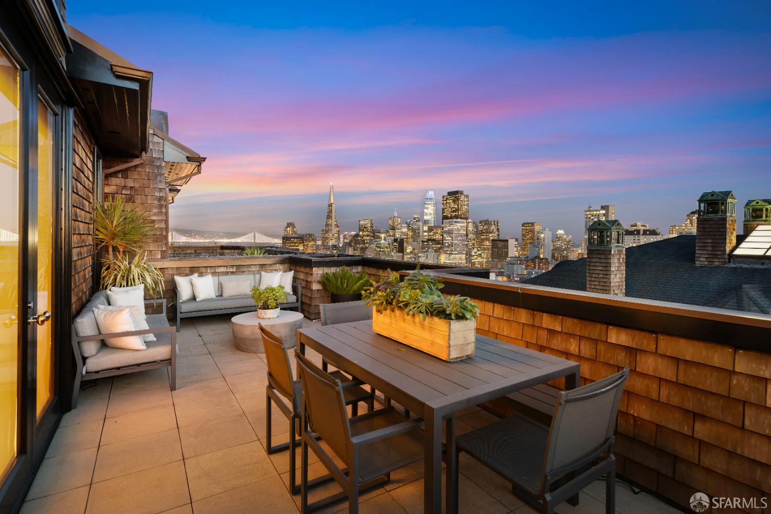 Detail Gallery Image 14 of 40 For 1041 Vallejo St, San Francisco,  CA 94133 - 3 Beds | 2/1 Baths