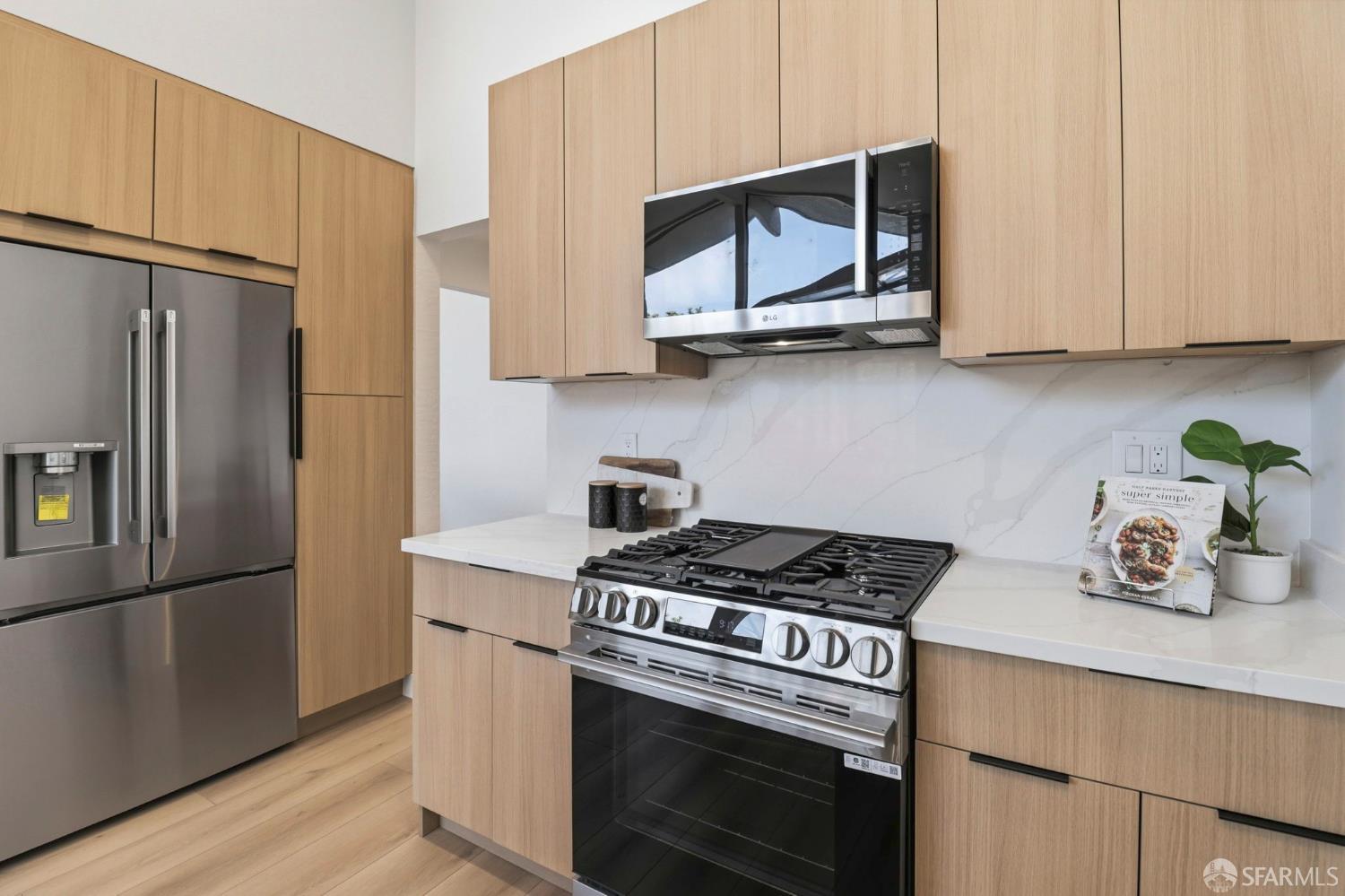 Detail Gallery Image 13 of 53 For 265 Vallejo Ct, Millbrae,  CA 94030 - 3 Beds | 2 Baths