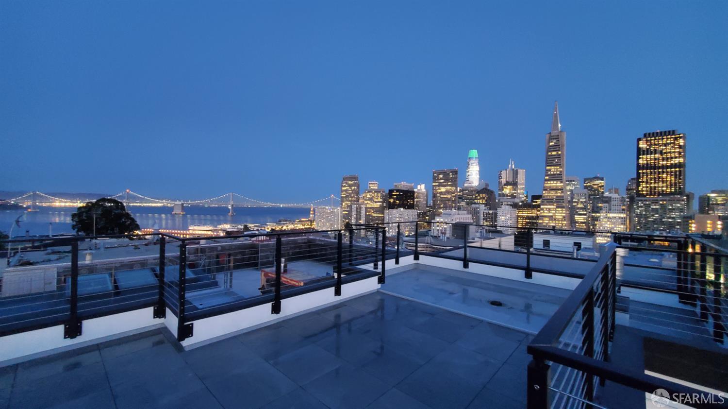 Detail Gallery Image 60 of 77 For 312 Green St, San Francisco,  CA 94122 - 5 Beds | 4/1 Baths