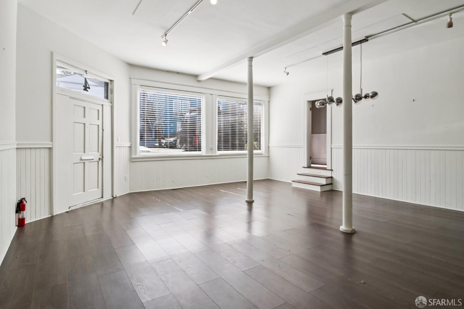 Detail Gallery Image 14 of 63 For 4 Norwich St, San Francisco,  CA 94110 - 3 Beds | 2 Baths