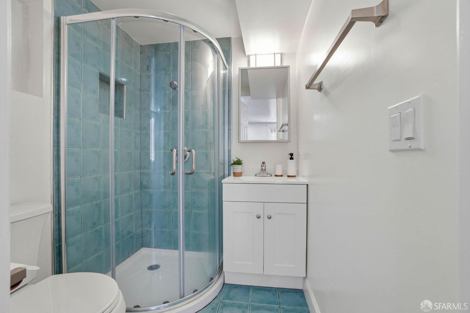 Detail Gallery Image 32 of 42 For 1801 Geneva Ave, San Francisco,  CA 94134 - 3 Beds | 2 Baths