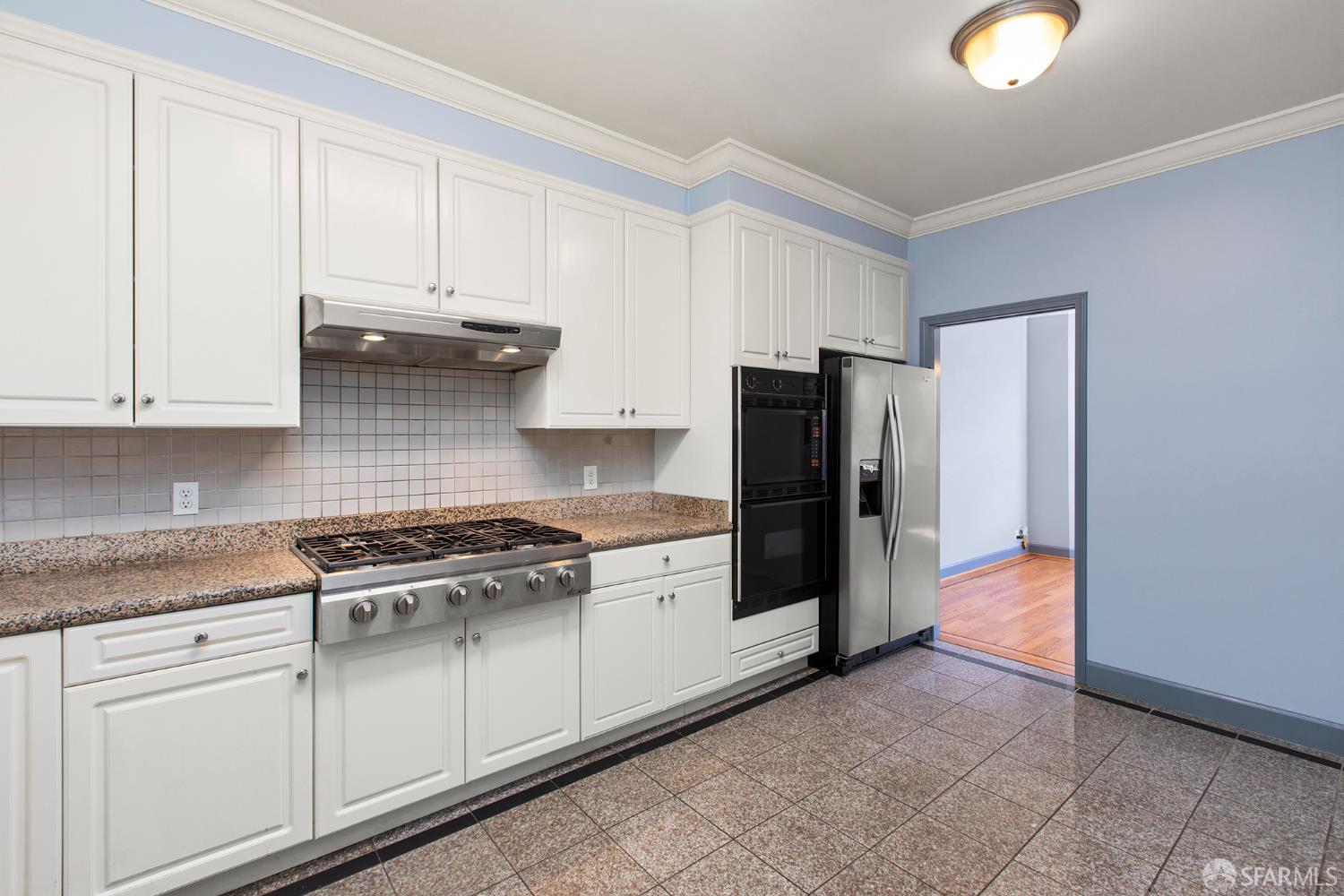 Detail Gallery Image 9 of 25 For 527 34th Ave, San Francisco,  CA 94121 - – Beds | – Baths