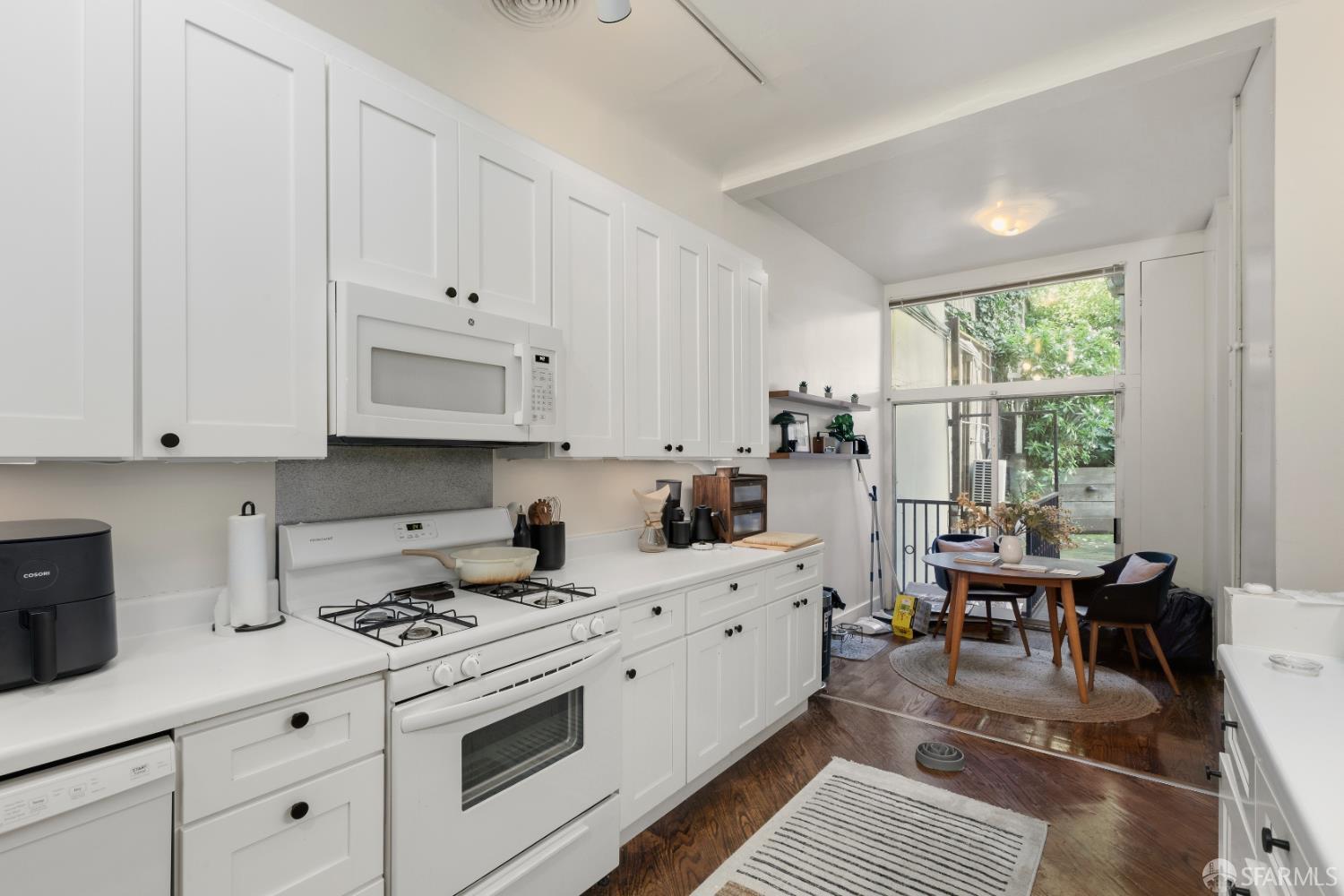 Detail Gallery Image 19 of 30 For 3070 Jackson St, San Francisco,  CA 94115 - – Beds | – Baths