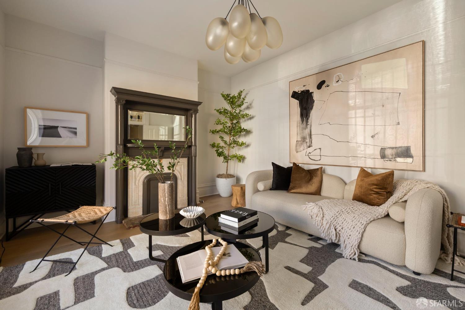 Detail Gallery Image 5 of 34 For 3345 22nd St, San Francisco,  CA 94110 - 3 Beds | 2 Baths