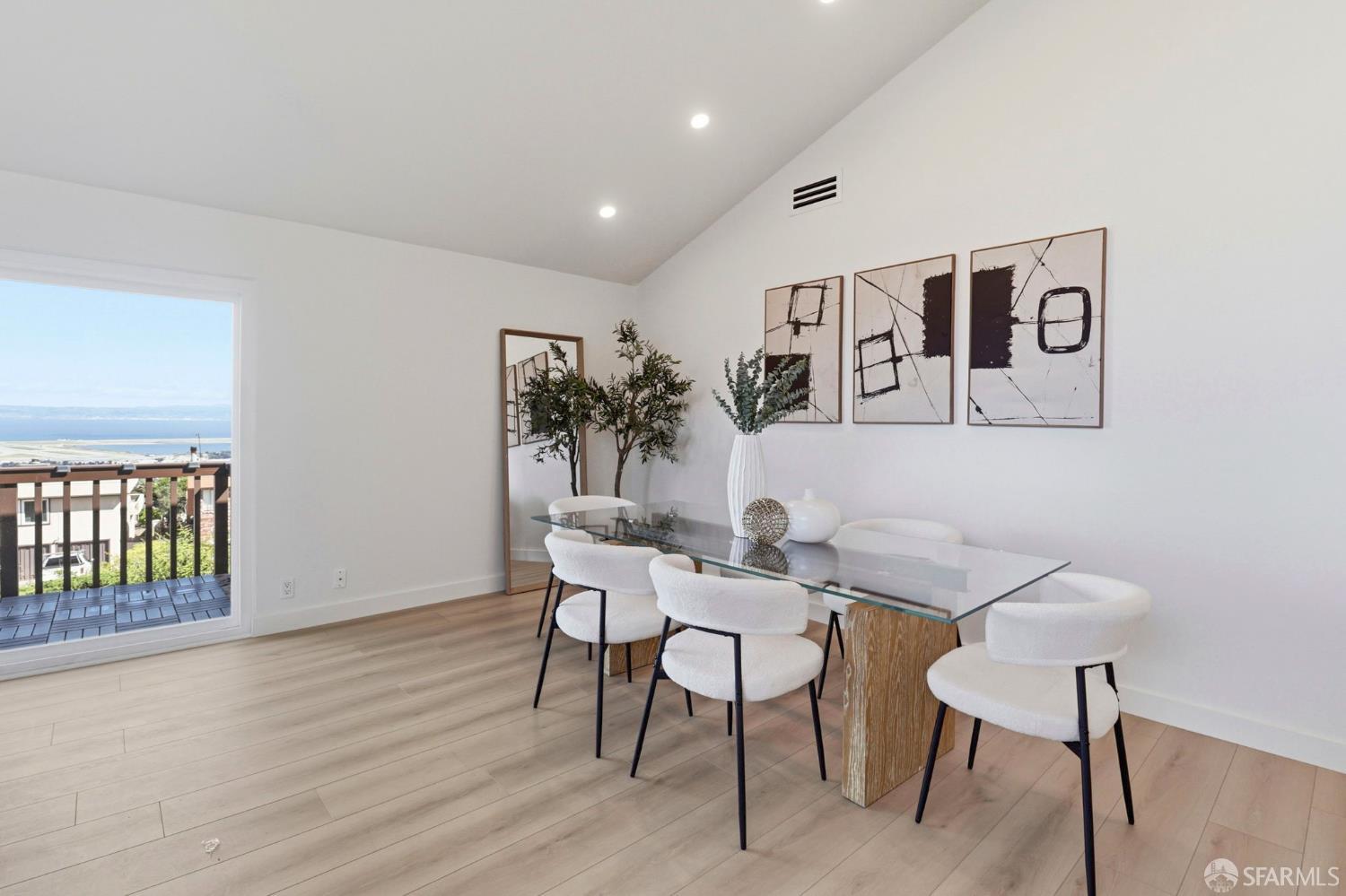 Detail Gallery Image 23 of 53 For 265 Vallejo Ct, Millbrae,  CA 94030 - 3 Beds | 2 Baths