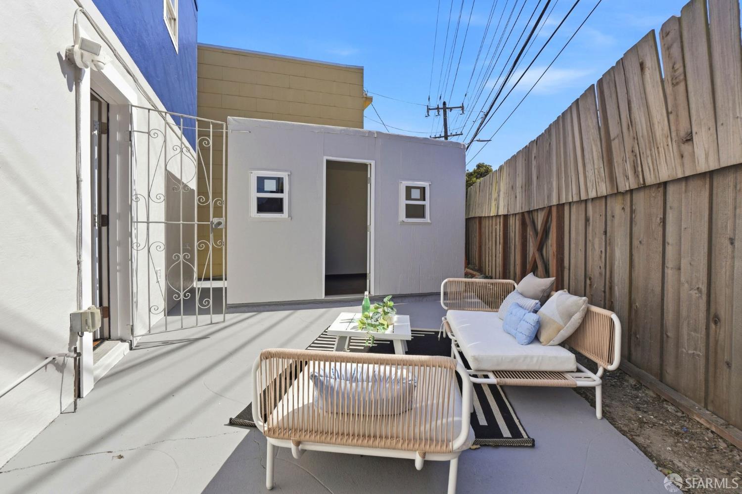 Detail Gallery Image 36 of 42 For 1801 Geneva Ave, San Francisco,  CA 94134 - 3 Beds | 2 Baths