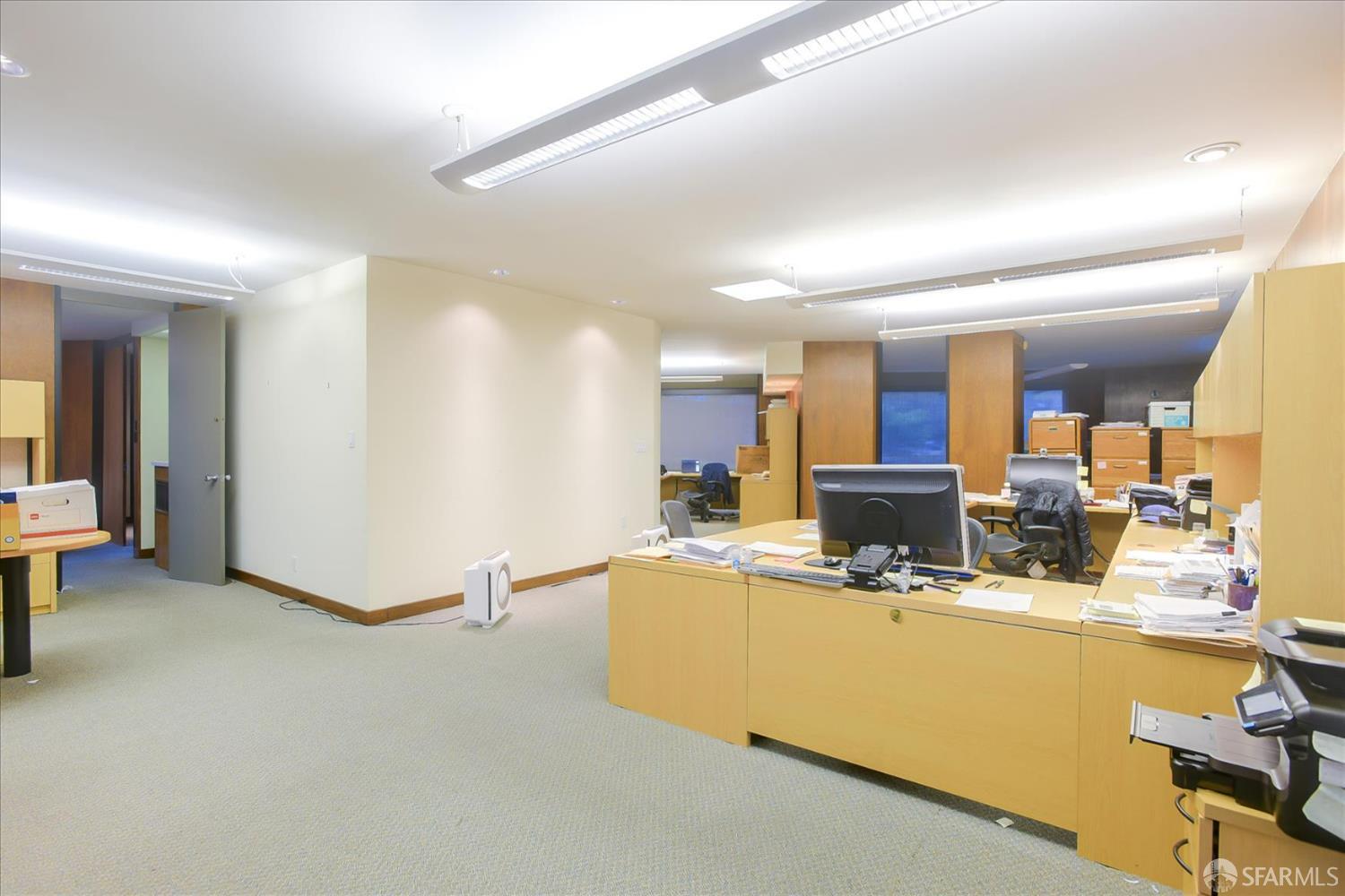 Detail Gallery Image 18 of 22 For 90 El Camino Real Blvd, Burlingame,  CA 94010 - – Beds | – Baths