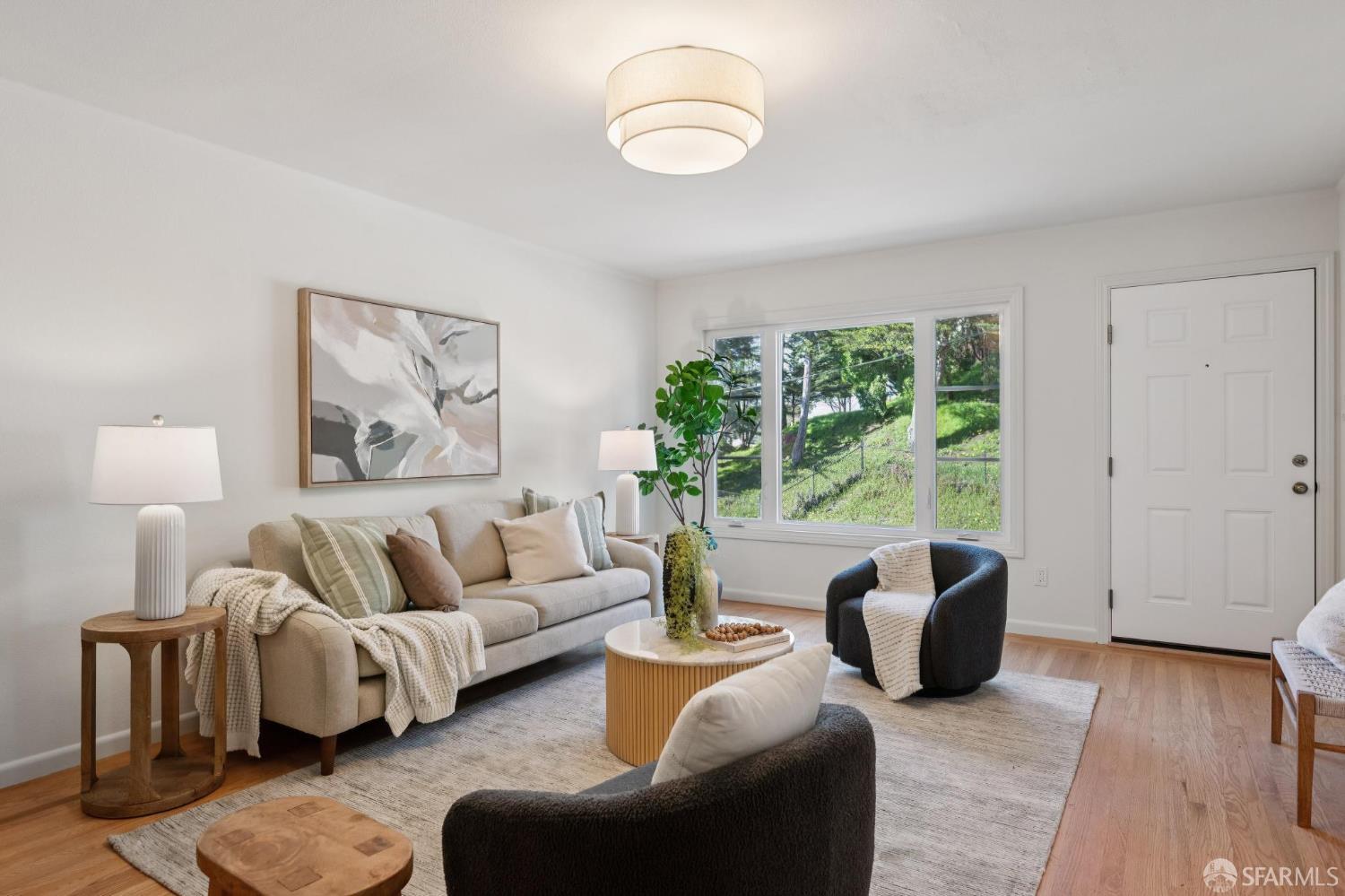 Detail Gallery Image 2 of 54 For 242 Thiers St, Daly City,  CA 94014 - 3 Beds | 1 Baths