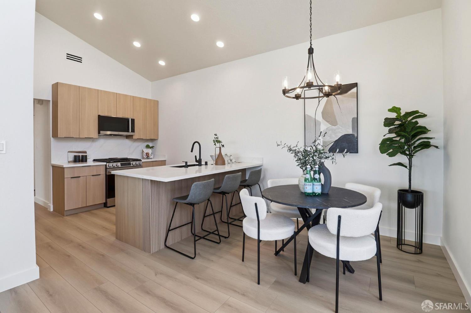 Detail Gallery Image 17 of 53 For 265 Vallejo Ct, Millbrae,  CA 94030 - 3 Beds | 2 Baths