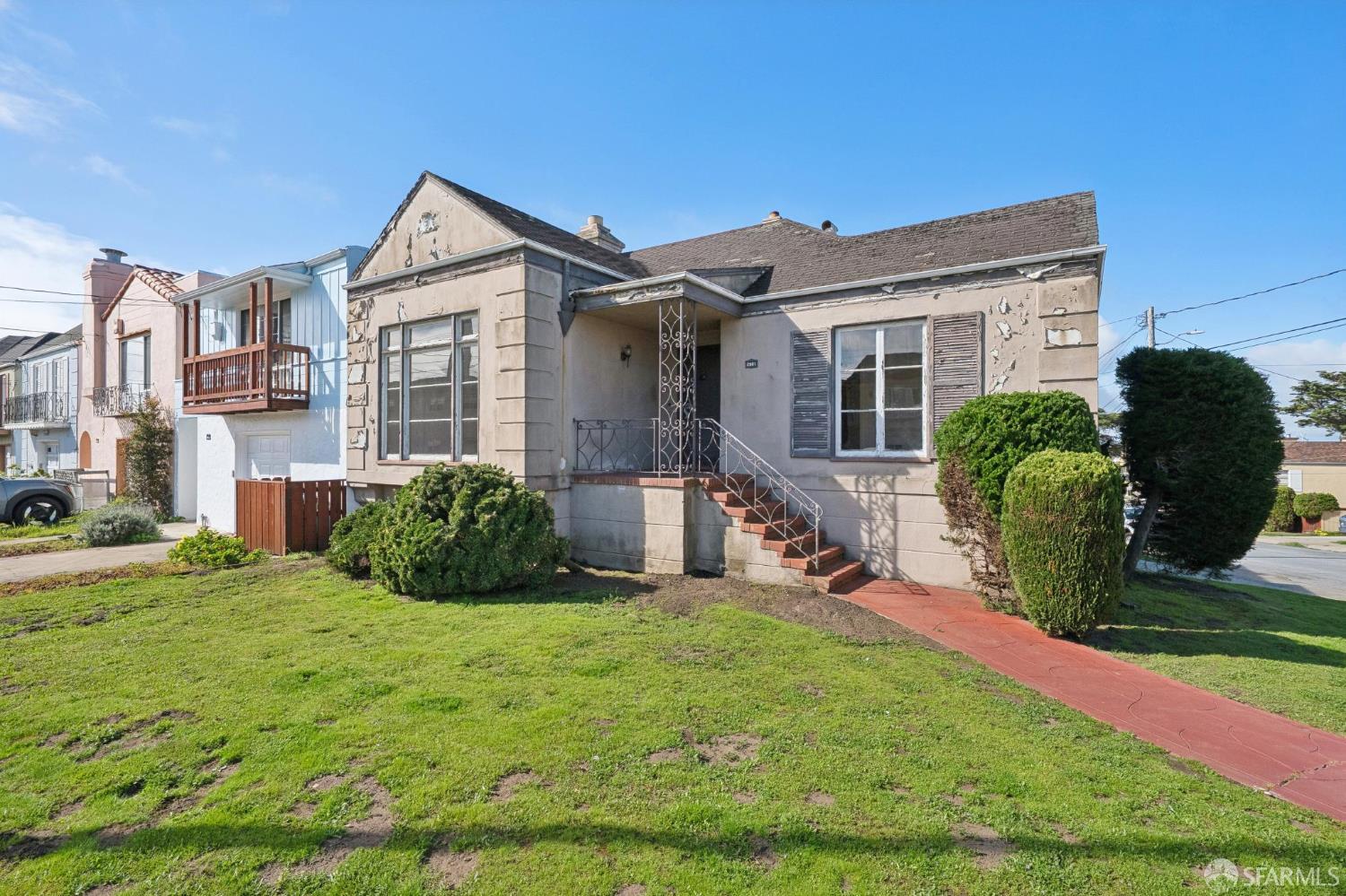 Detail Gallery Image 7 of 38 For 2801 35th Ave, San Francisco,  CA 94116 - 2 Beds | 1 Baths