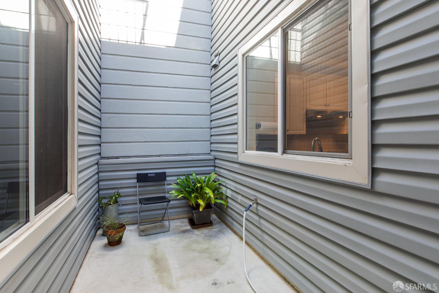 Detail Gallery Image 10 of 25 For 527 34th Ave, San Francisco,  CA 94121 - – Beds | – Baths