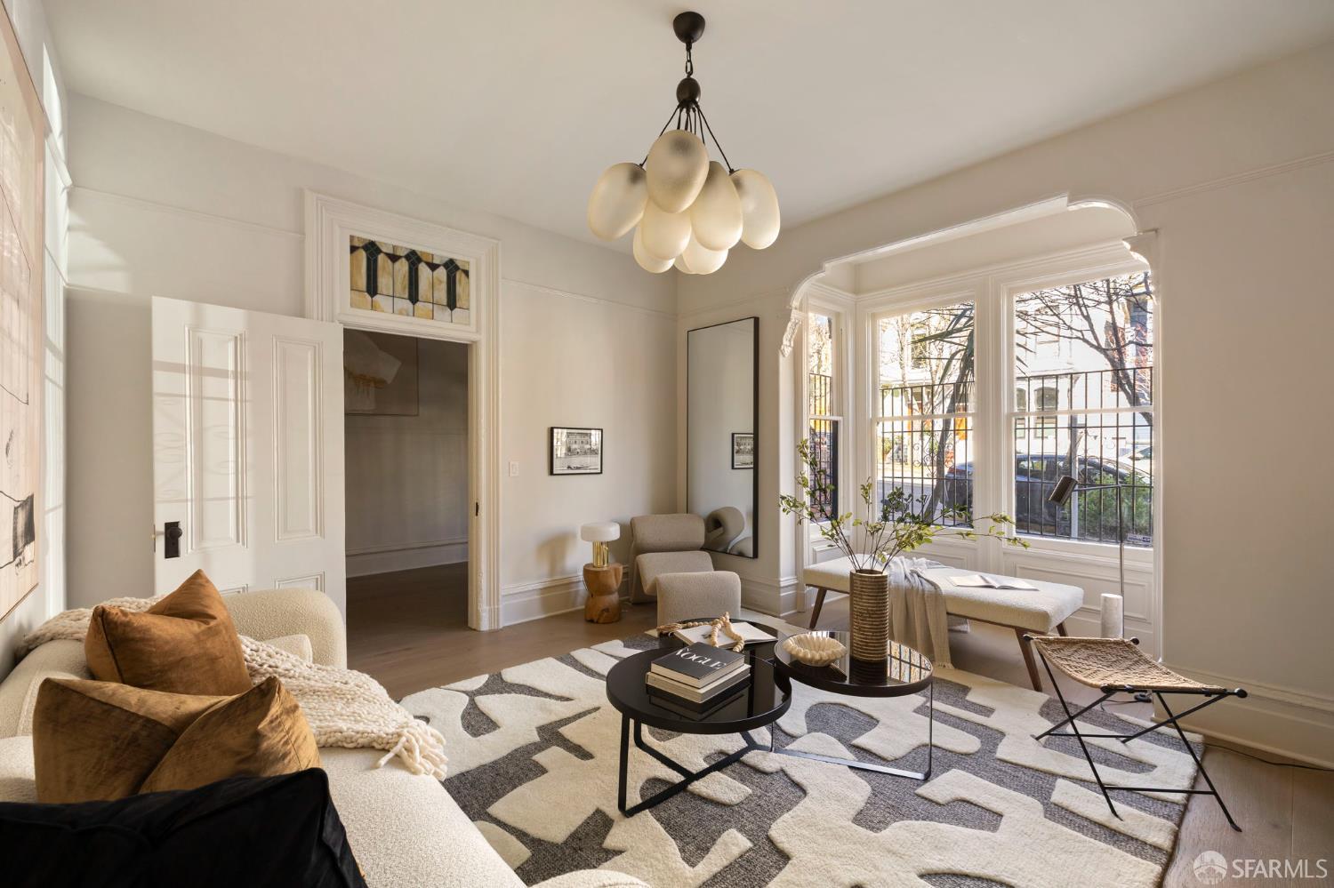 Detail Gallery Image 3 of 34 For 3345 22nd St, San Francisco,  CA 94110 - 3 Beds | 2 Baths