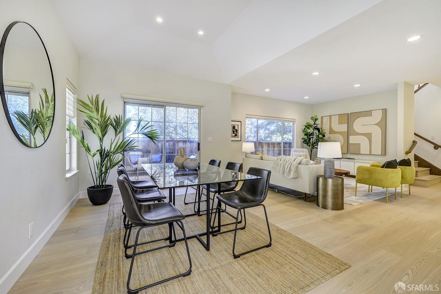 Detail Gallery Image 14 of 46 For 1595 Fifth Ave, Belmont,  CA 94002 - 3 Beds | 2/1 Baths