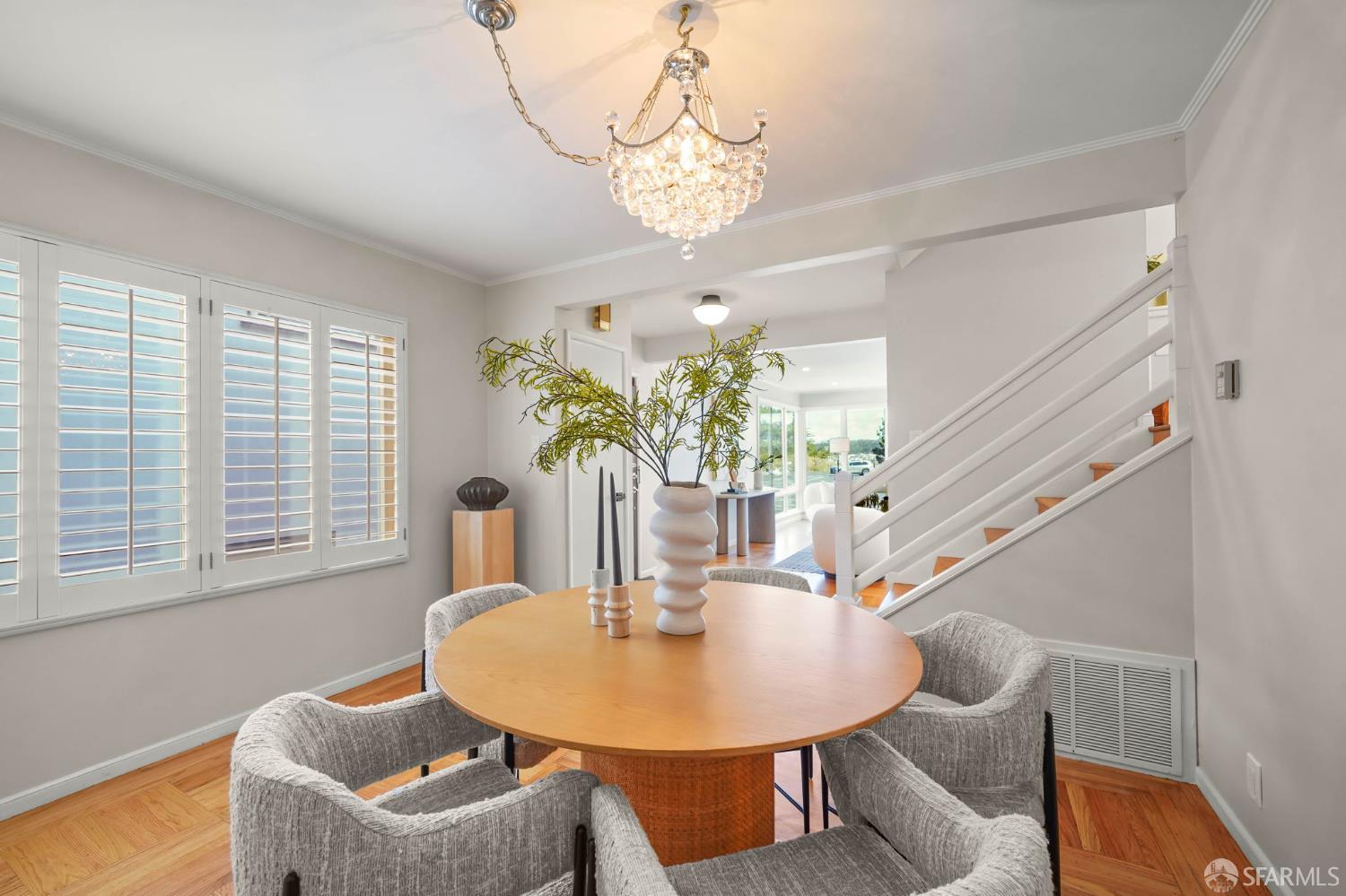 Detail Gallery Image 7 of 48 For 12 Elmwood Dr, Daly City,  CA 94015 - 4 Beds | 4 Baths