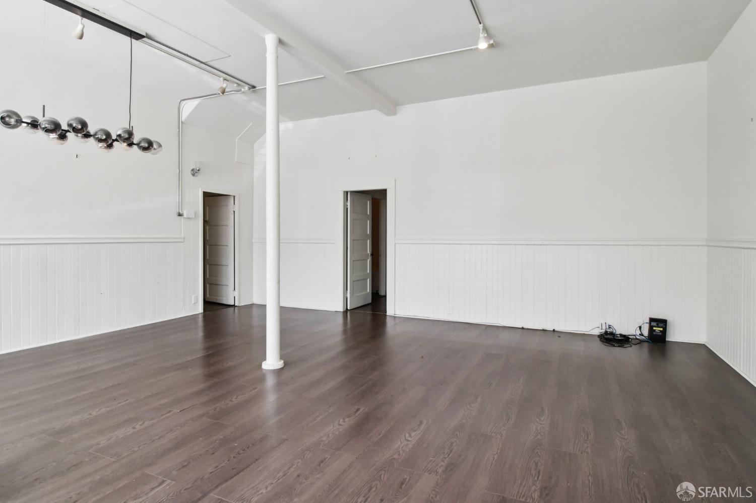 Detail Gallery Image 10 of 63 For 4 Norwich St, San Francisco,  CA 94110 - 3 Beds | 2 Baths