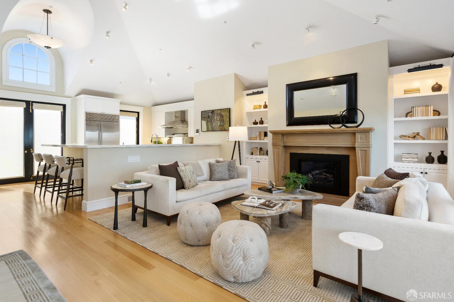 Detail Gallery Image 17 of 40 For 1041 Vallejo St, San Francisco,  CA 94133 - 3 Beds | 2/1 Baths