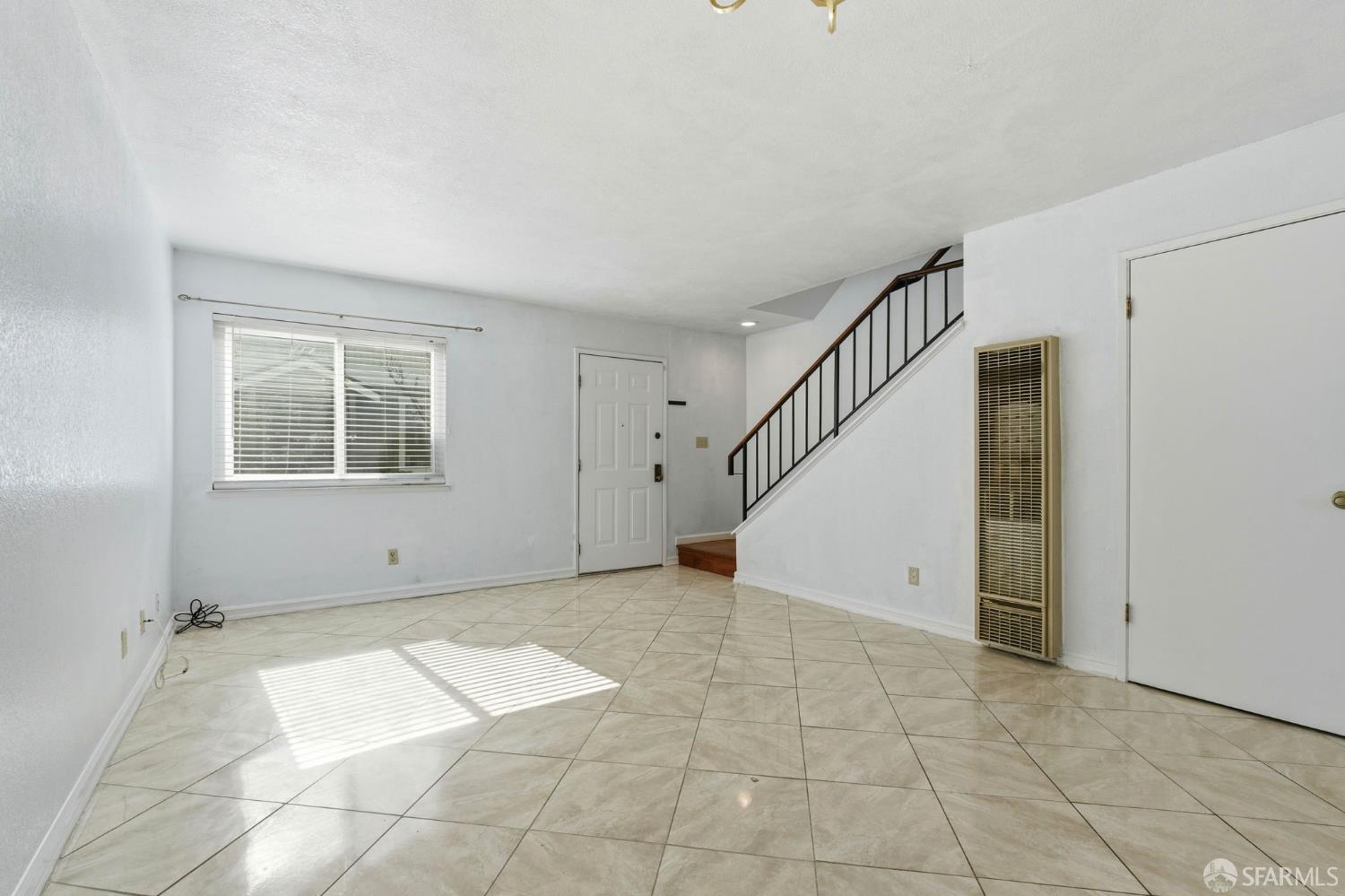 Detail Gallery Image 19 of 25 For 21564 Meekland Ave #2,  Hayward,  CA 94541 - 2 Beds | 1/1 Baths