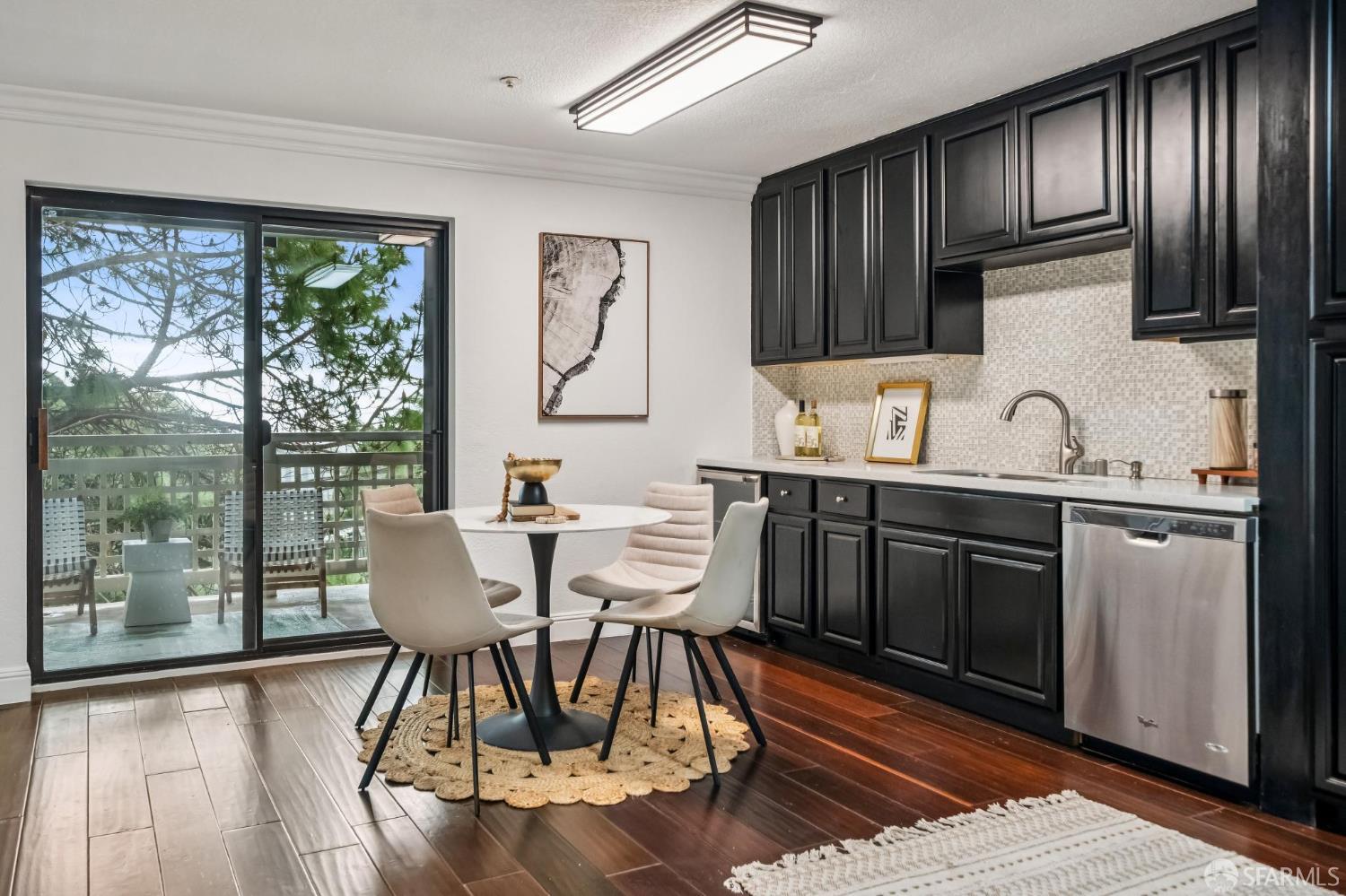 Detail Gallery Image 11 of 30 For 2304 Lupine Ct, Daly City,  CA 94014 - 2 Beds | 2 Baths