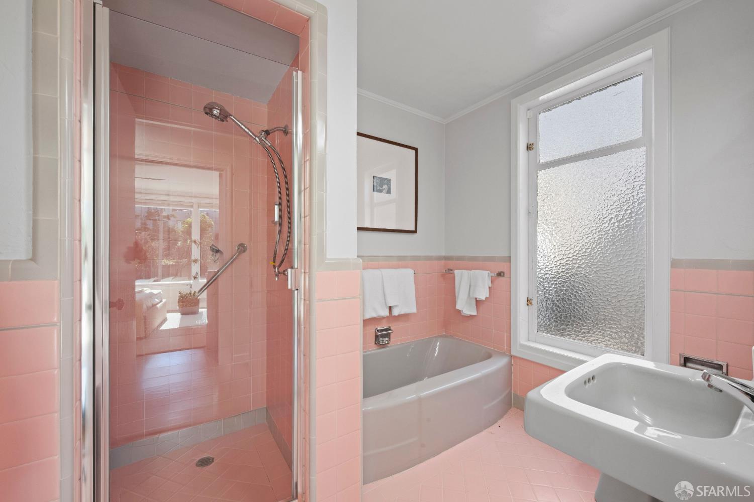 Detail Gallery Image 14 of 22 For 223 Evelyn Way, San Francisco,  CA 94127 - 3 Beds | 2 Baths