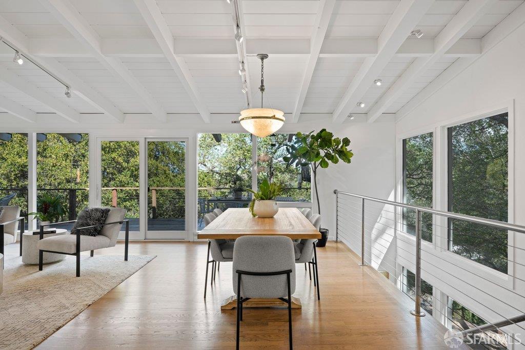 Detail Gallery Image 18 of 98 For 25 Siesta Ct, Portola Valley,  CA 94028 - 5 Beds | 3/1 Baths