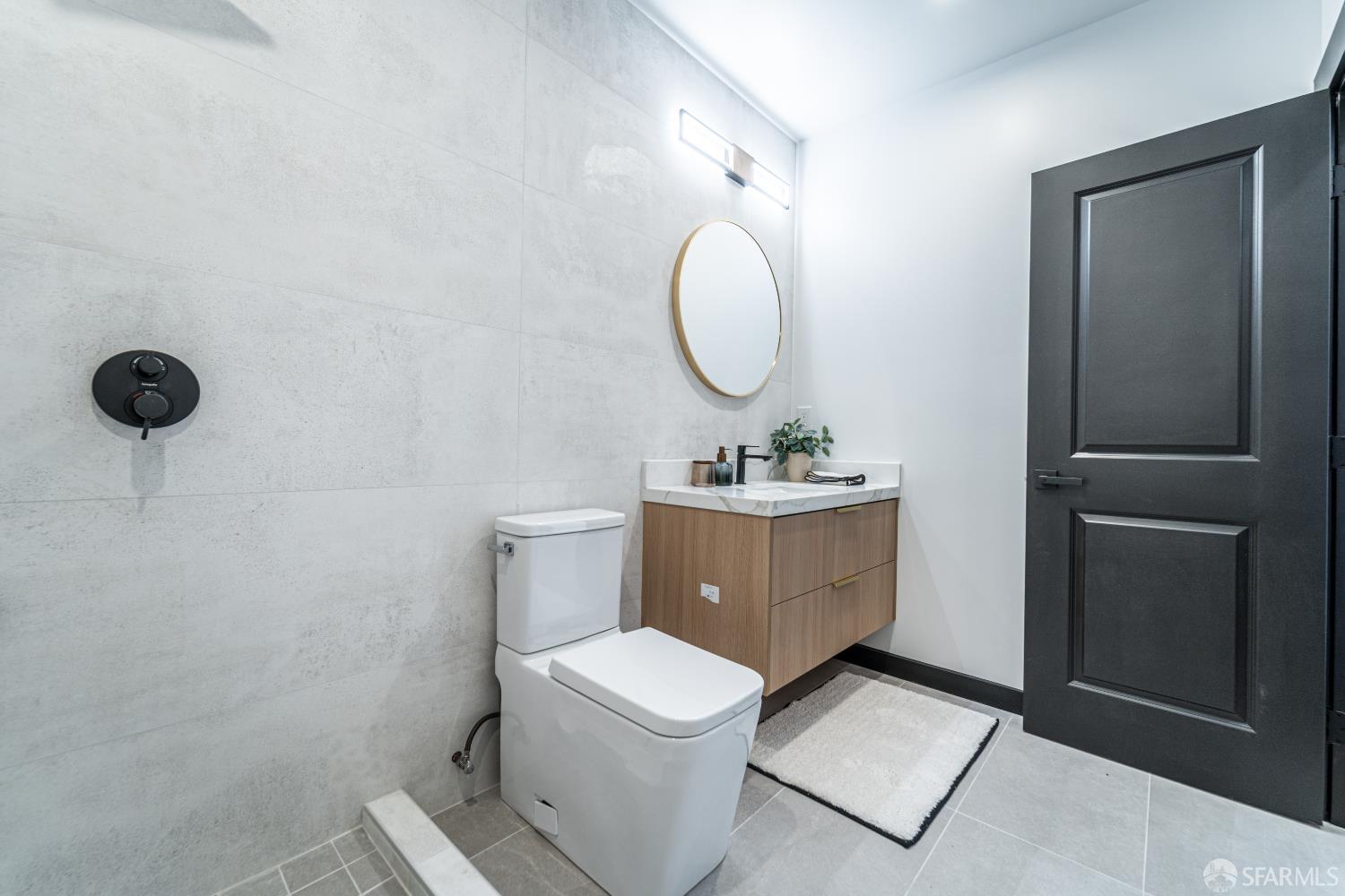 Detail Gallery Image 13 of 49 For 165 Valparaiso St, San Francisco,  CA 94133 - 4 Beds | 3 Baths