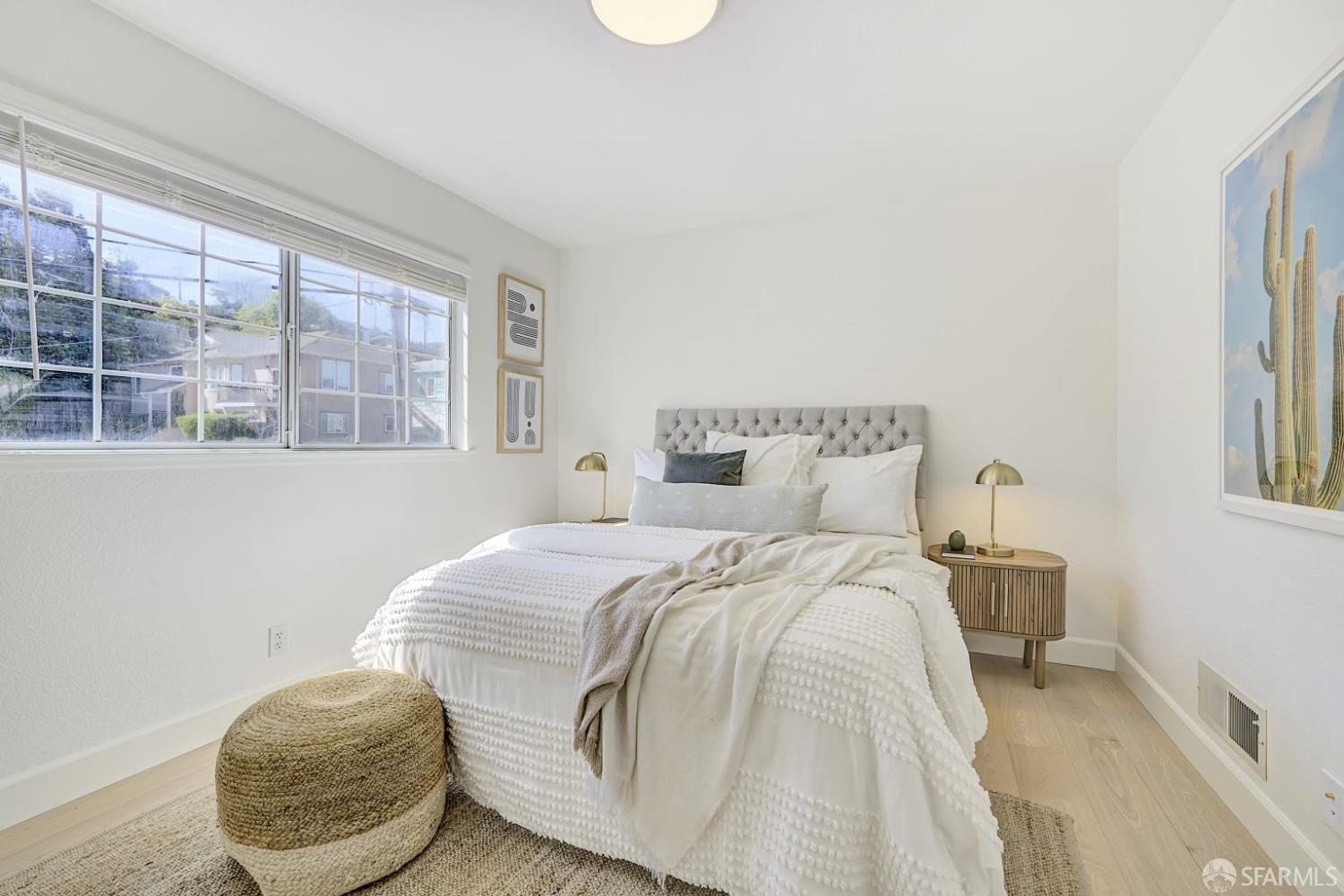 Detail Gallery Image 25 of 46 For 1595 Fifth Ave, Belmont,  CA 94002 - 3 Beds | 2/1 Baths