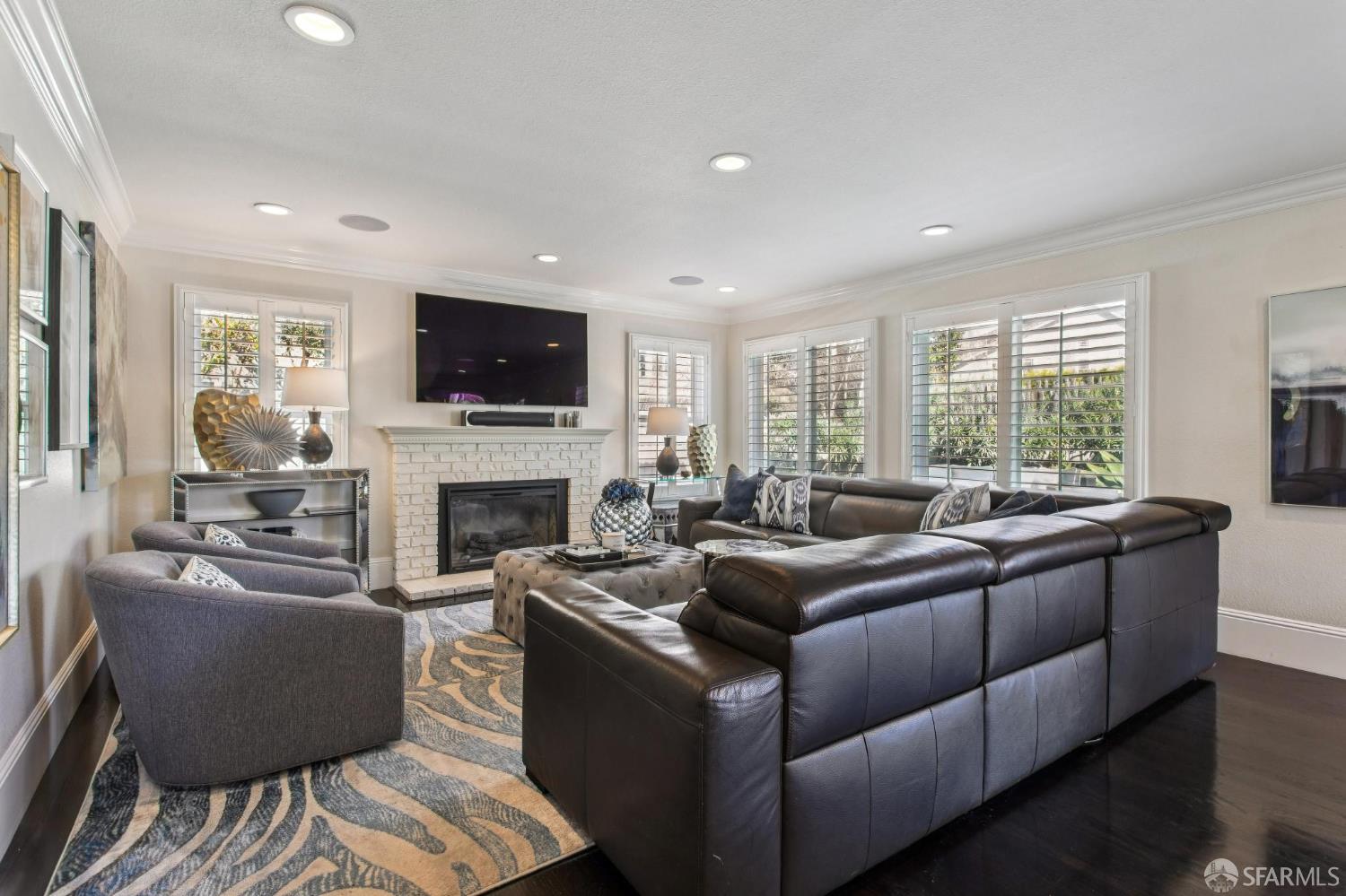 Detail Gallery Image 13 of 67 For 116 Eagle Trace Dr, Half Moon Bay,  CA 94019 - 5 Beds | 3/1 Baths