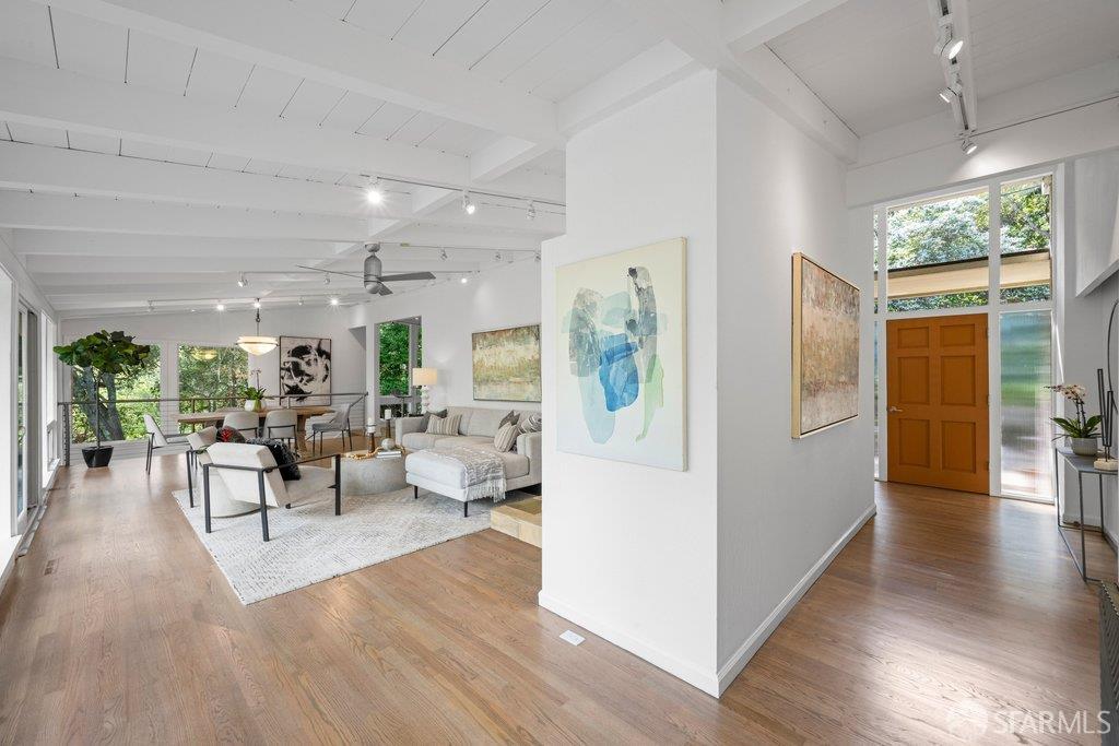 Detail Gallery Image 7 of 98 For 25 Siesta Ct, Portola Valley,  CA 94028 - 5 Beds | 3/1 Baths