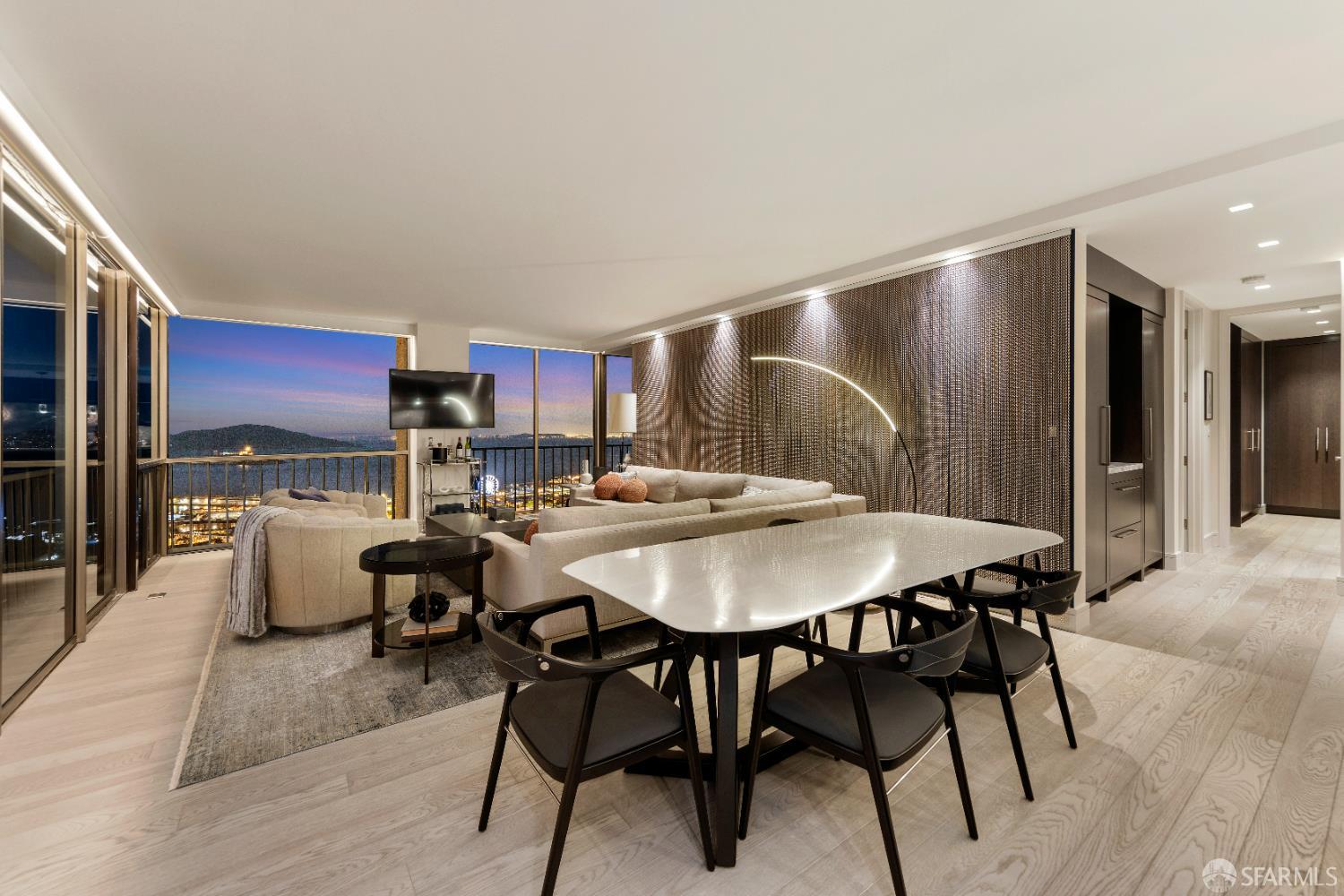 Detail Gallery Image 27 of 34 For 999 Green St #1801,  San Francisco,  CA 94133 - 2 Beds | 2 Baths