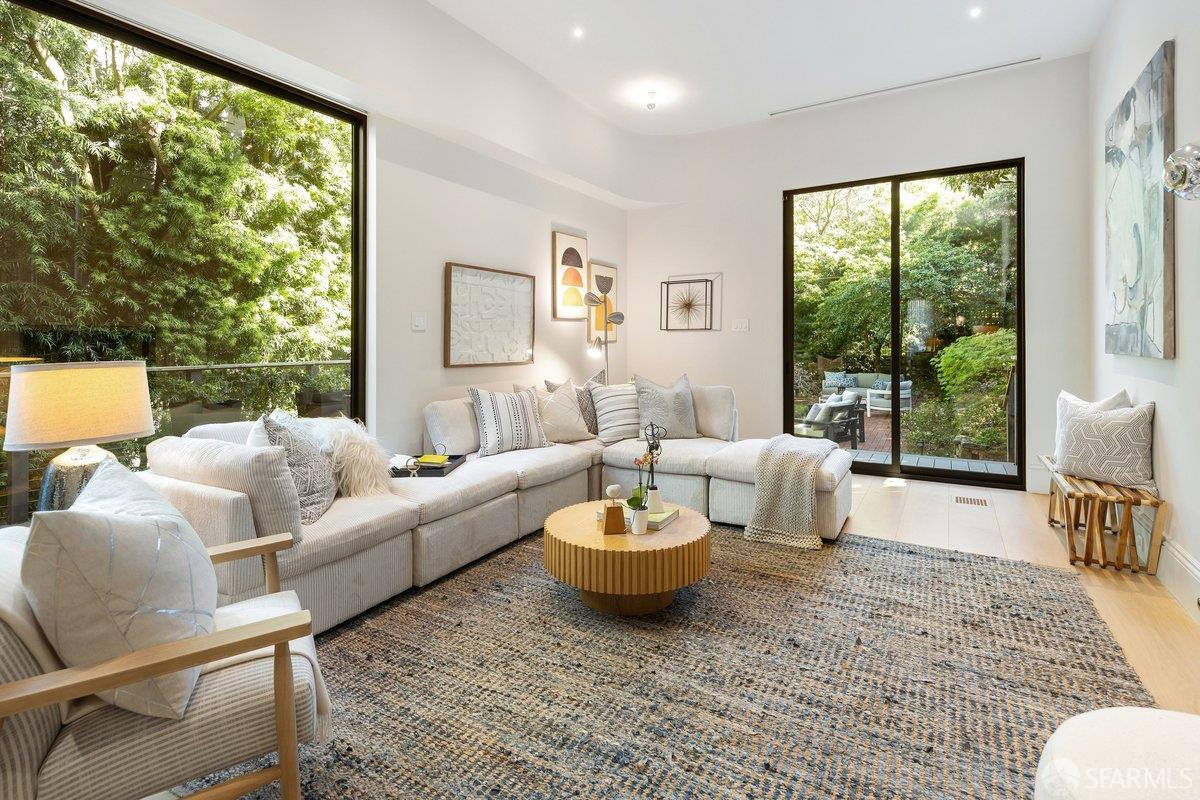 Detail Gallery Image 2 of 61 For 1913 Sacramento St, San Francisco,  CA 94109 - 3 Beds | 2/1 Baths